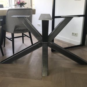 Matrix 80×80 visgraat zwart